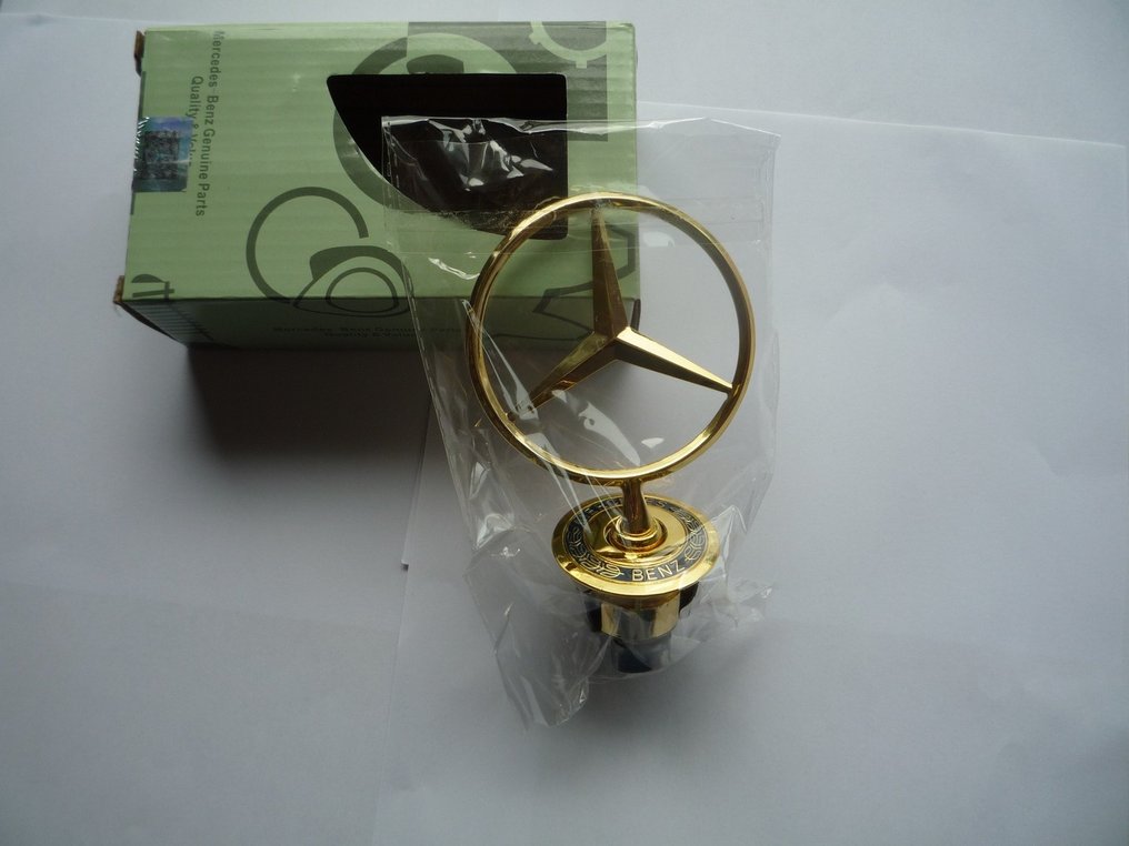 Mascot - Mercedes-Benz - 2000 #3.2