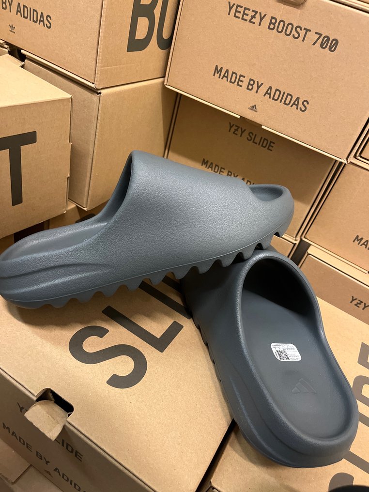 Yeezy X Adidas Sneakers Misura Shoes EU 40.5 UK 7 US 7 Catawiki