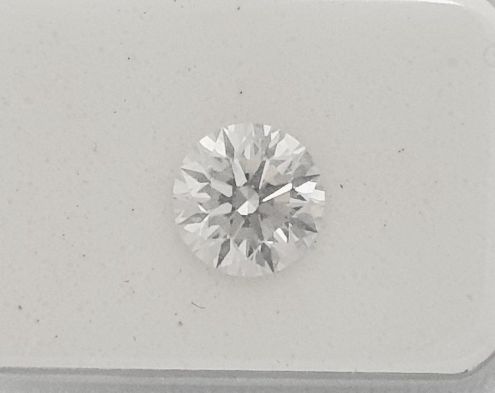 Diamant  - 1.00 ct - Brilliant - F - SI1 - AIG (IL) #1.1