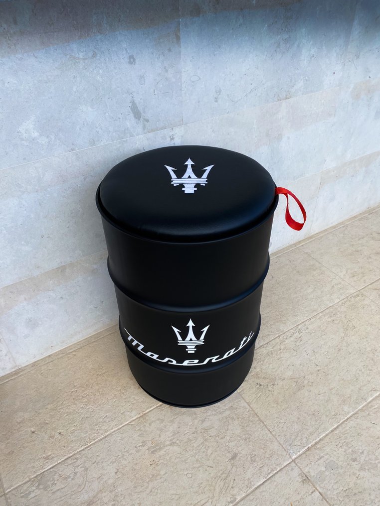 Maserati Barrel Chair - PK Werks #2.1