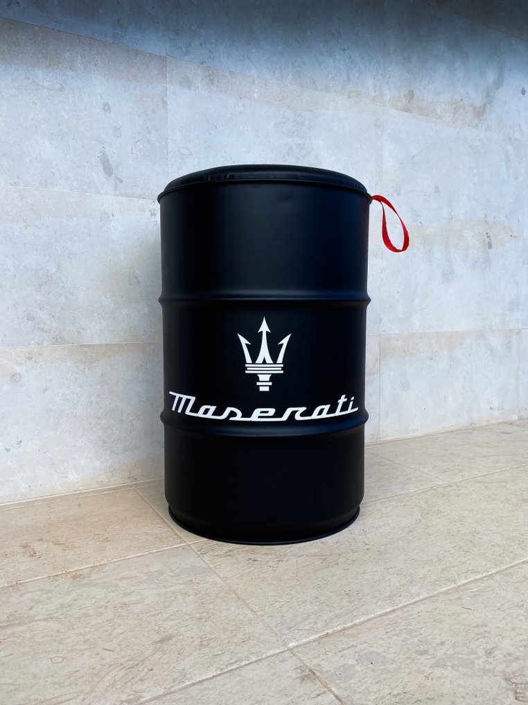 Maserati Barrel Chair - PK Werks #4.3