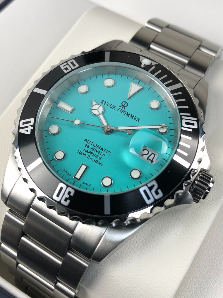Revue thommen submariner sale