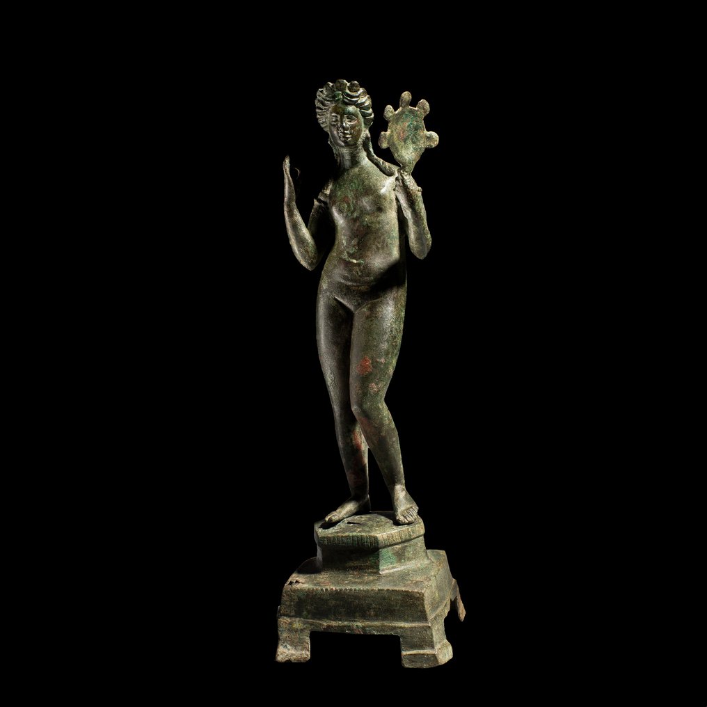 古罗马 黄铜色 重要阿佛洛狄忒雕像，佳士得 1981 年出品。31.8 厘米。西班牙出口许可证。已出版。 #1.2
