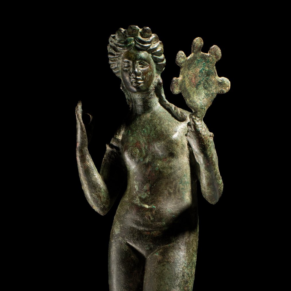 古罗马 黄铜色 重要阿佛洛狄忒雕像，佳士得 1981 年出品。31.8 厘米。西班牙出口许可证。已出版。 #1.1