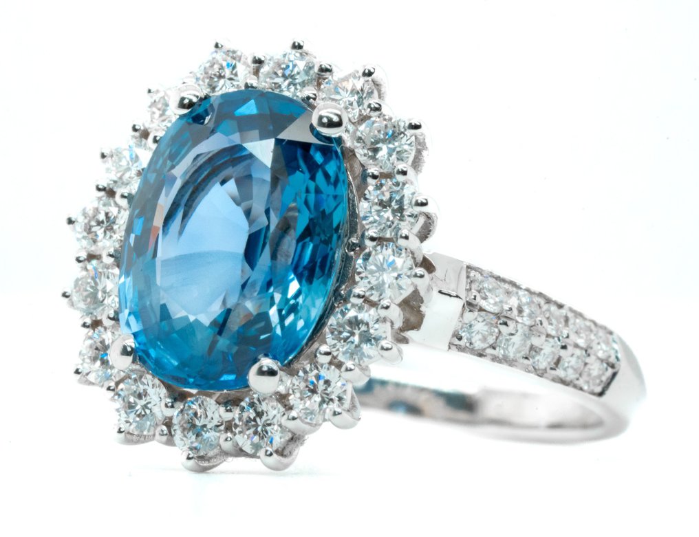 18 carats Or blanc - Bague - 4.94 ct Saphir - Bleu 'bleuet' (Birmanie) & Diamants VS #2.1
