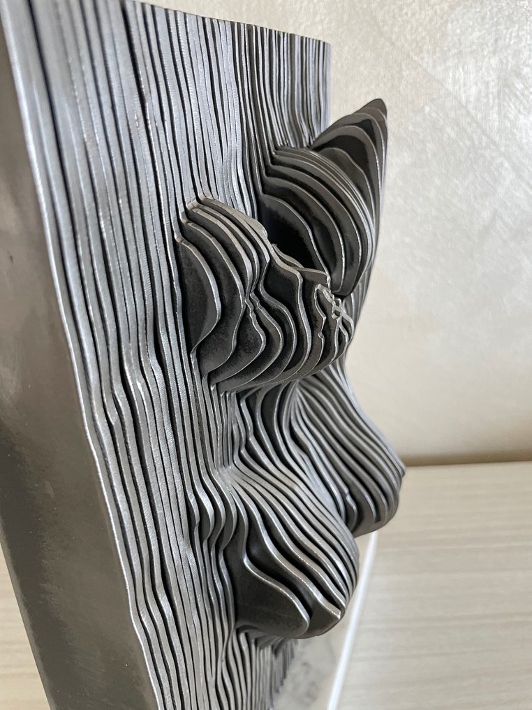 Filippo P. Castrovinci - L'abbraccio #4.3