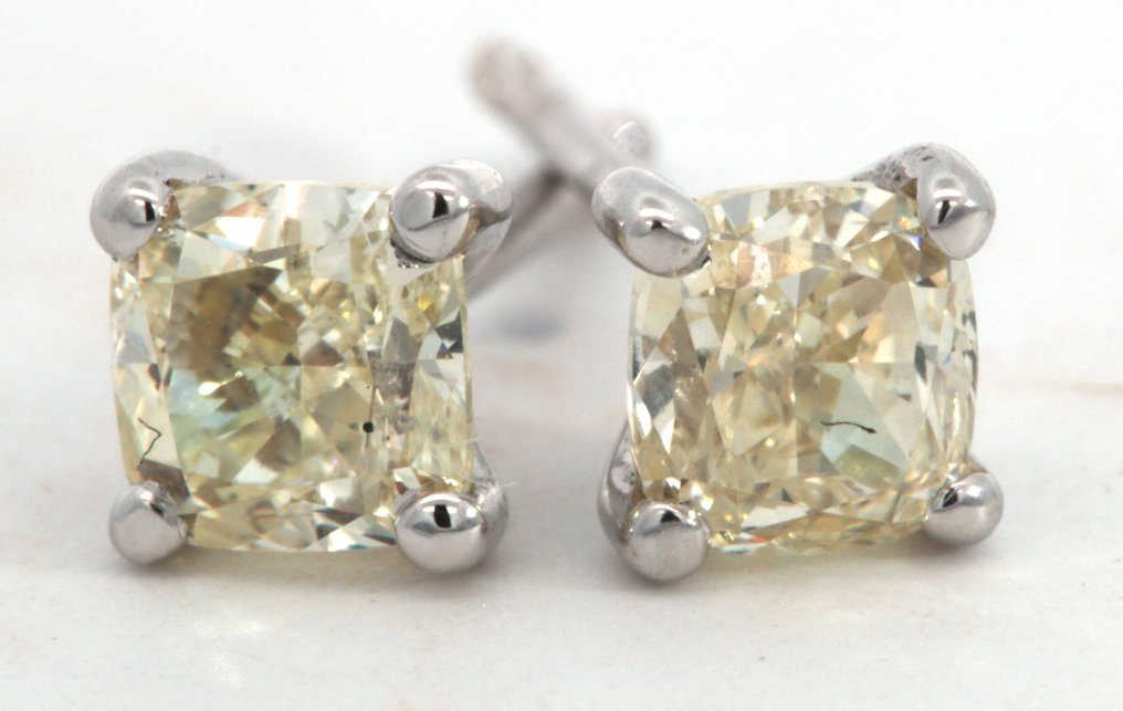 Stud earrings - 14 kt. White gold -  0.90ct. tw. Diamond  (Natural) #2.1