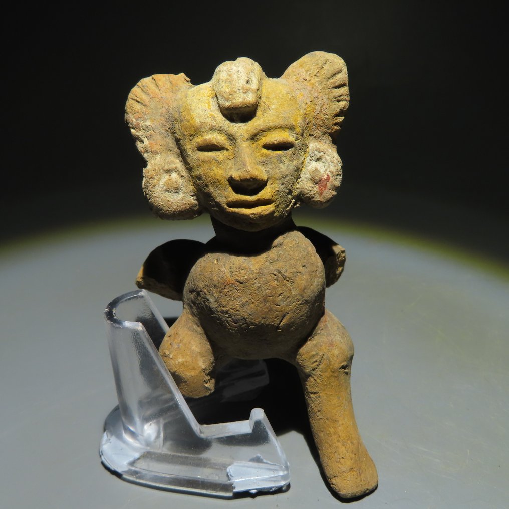 Teotihuacán, Mexiko Terrakotta Vissla. 200-600 e.Kr. 8,5 cm H. Spansk importlicens. #1.1