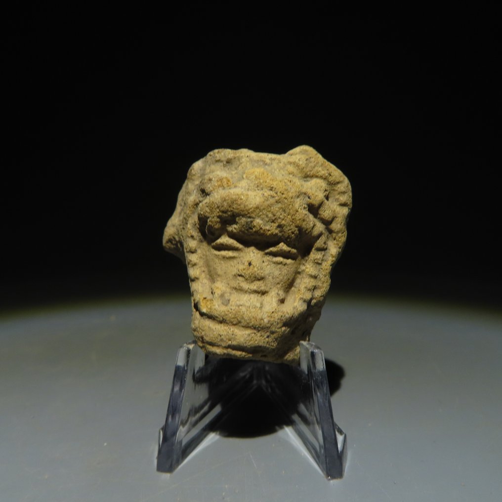Maya Terre cuite Figure de tête de guerrier. Californie. 300-600 après JC. 3,3cm. Licence d'importation espagnole. #1.1