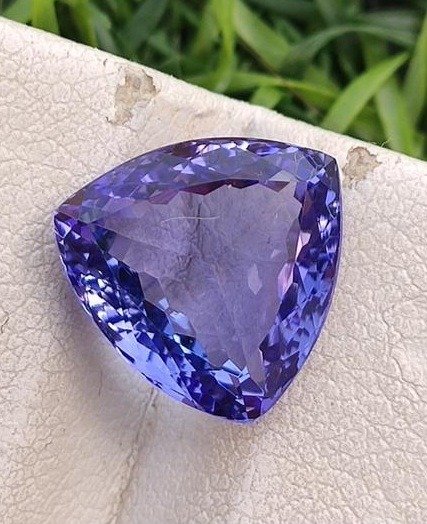 紫色, 藍色 坦桑石  - 5.04 ct - 國際寶石學院（International Gemological Institute (IGI)） #2.2