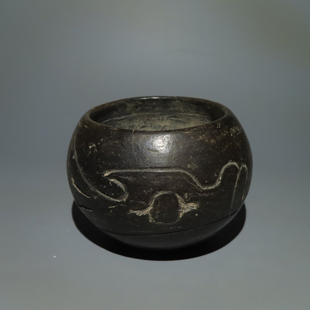 墨西哥奥尔梅卡 Terracotta Tecomate 碗。公元前 1200-600 年。7 厘米。带 TL 测试。“Michel Vinaver 收藏”。西班牙进口许可证。 #2.1