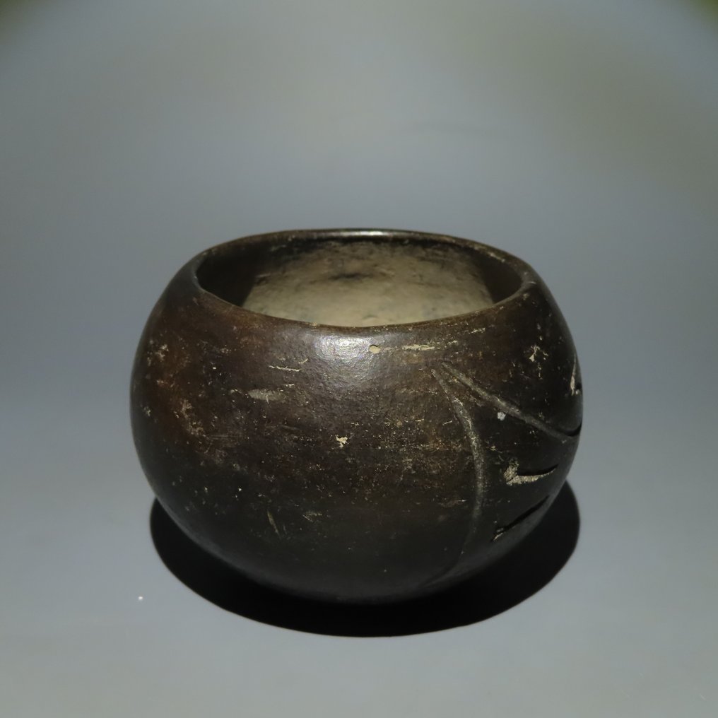 墨西哥奥尔梅卡 Terracotta Tecomate 碗。公元前 1200-600 年。7 厘米。带 TL 测试。“Michel Vinaver 收藏”。西班牙进口许可证。 #1.2