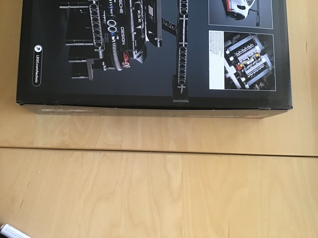 LEGO - Technic - 42096 : Porsche 911 RSR - Technisch Lego : Porsche 911. RSR #2.1