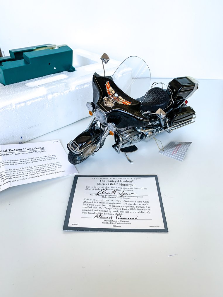 Franklin Mint 1:10 - Modellbil -Harley Davidson Electra Glide #1.2