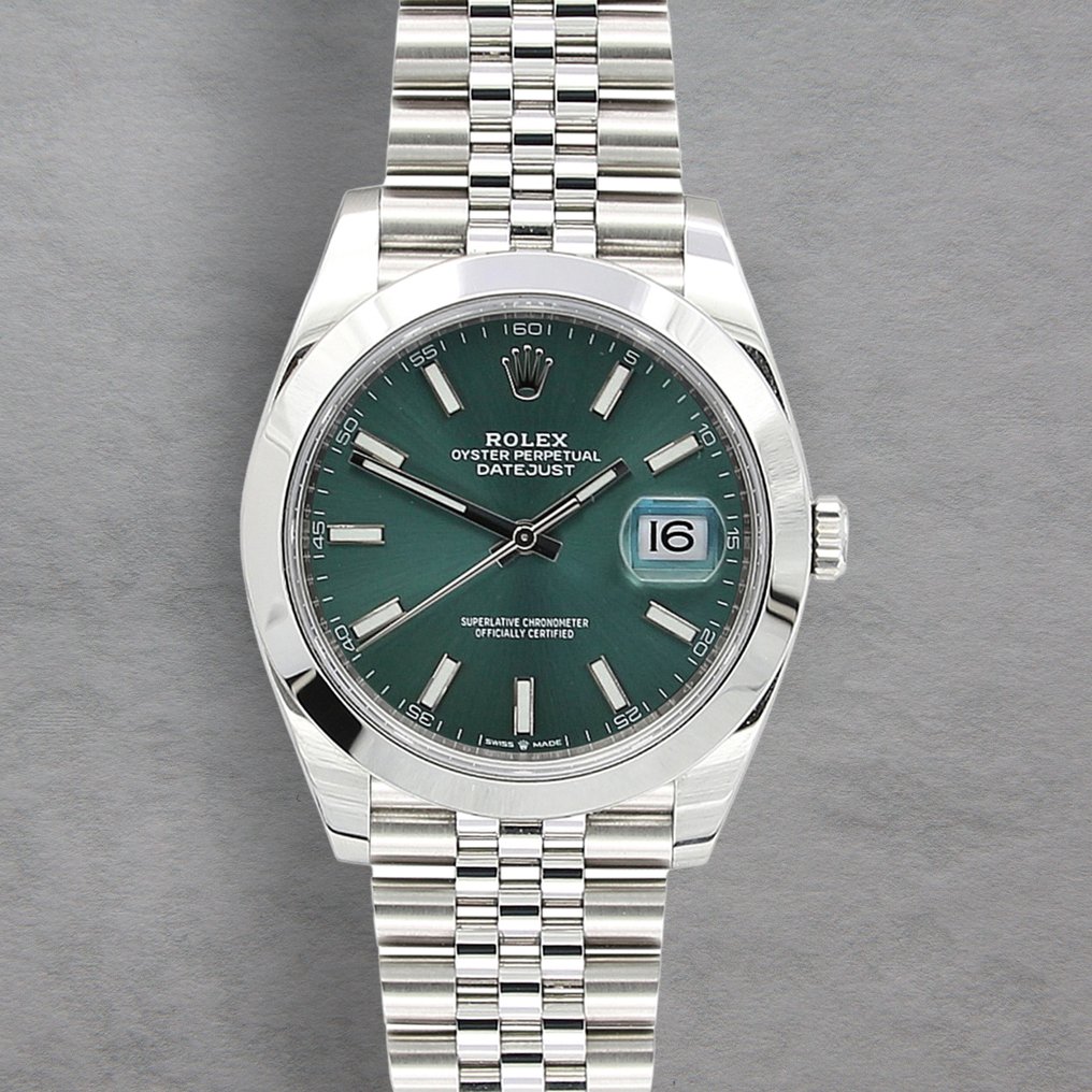 Rolex - Oyster Perpetual Datejust 41 'Green Dial' - 126300 - Hombre - 2011 - actualidad #1.1