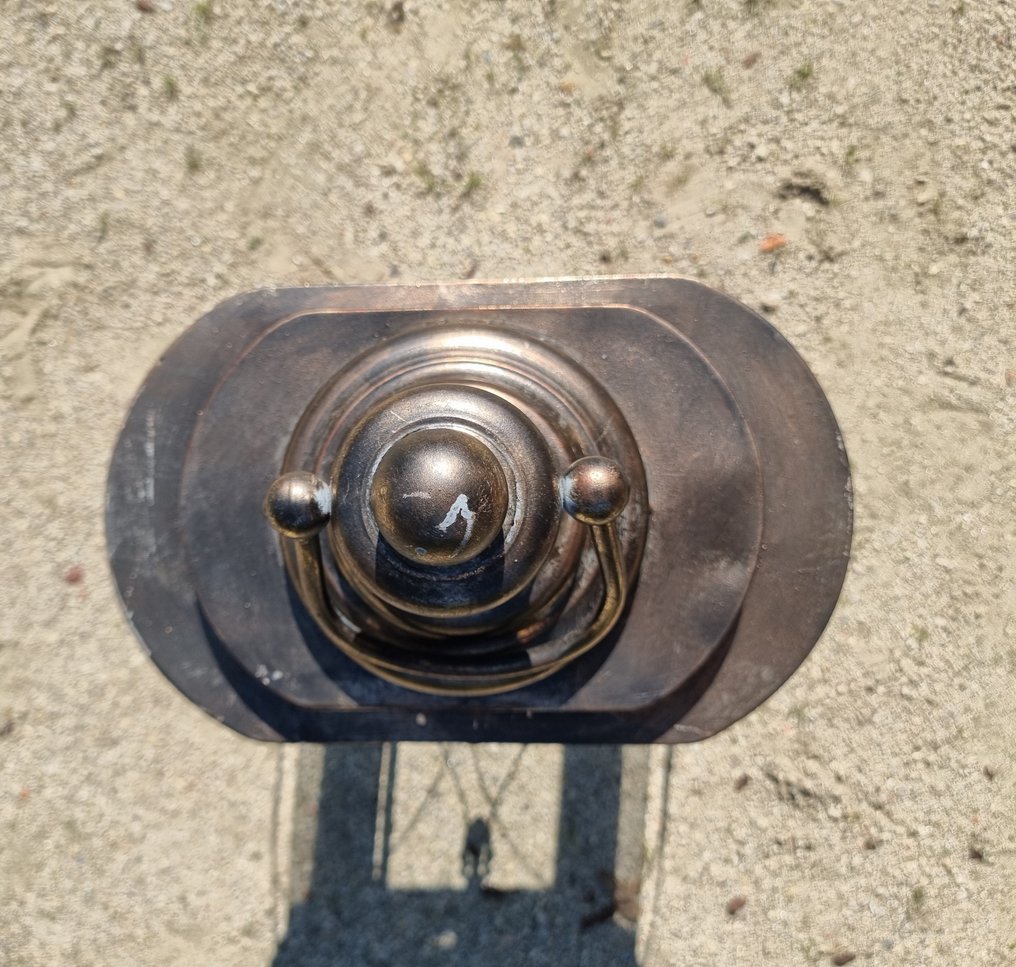 Φανάρι - Γυαλί, Μέταλλο #3.2