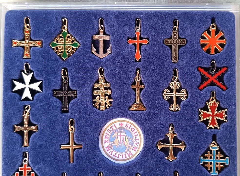Thematische Sammlung - Komplette Sammlung von 30 universellen Hängekreuzen #2.1