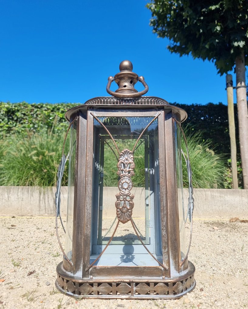 Φανάρι - Γυαλί, Μέταλλο #1.0