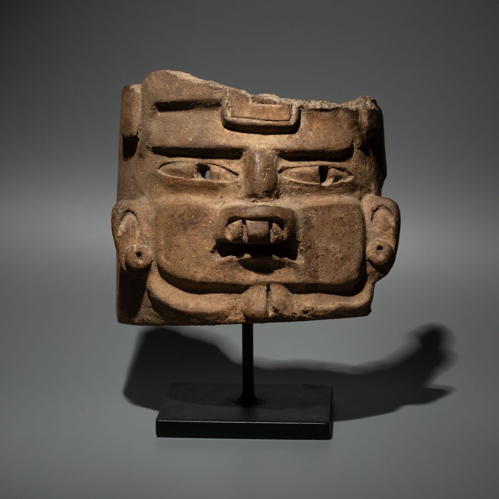 Zapoteca, Messico Terracotta Rappresentazione del dio del mais. 300-500 d.C. 21 cm. Licenza di importazione spagnola. #1.1