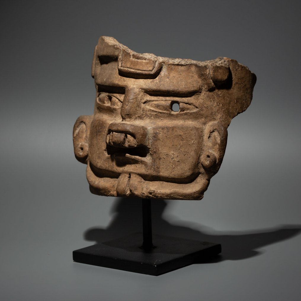Zapoteca, Messico Terracotta Rappresentazione del dio del mais. 300-500 d.C. 21 cm. Licenza di importazione spagnola. #1.2