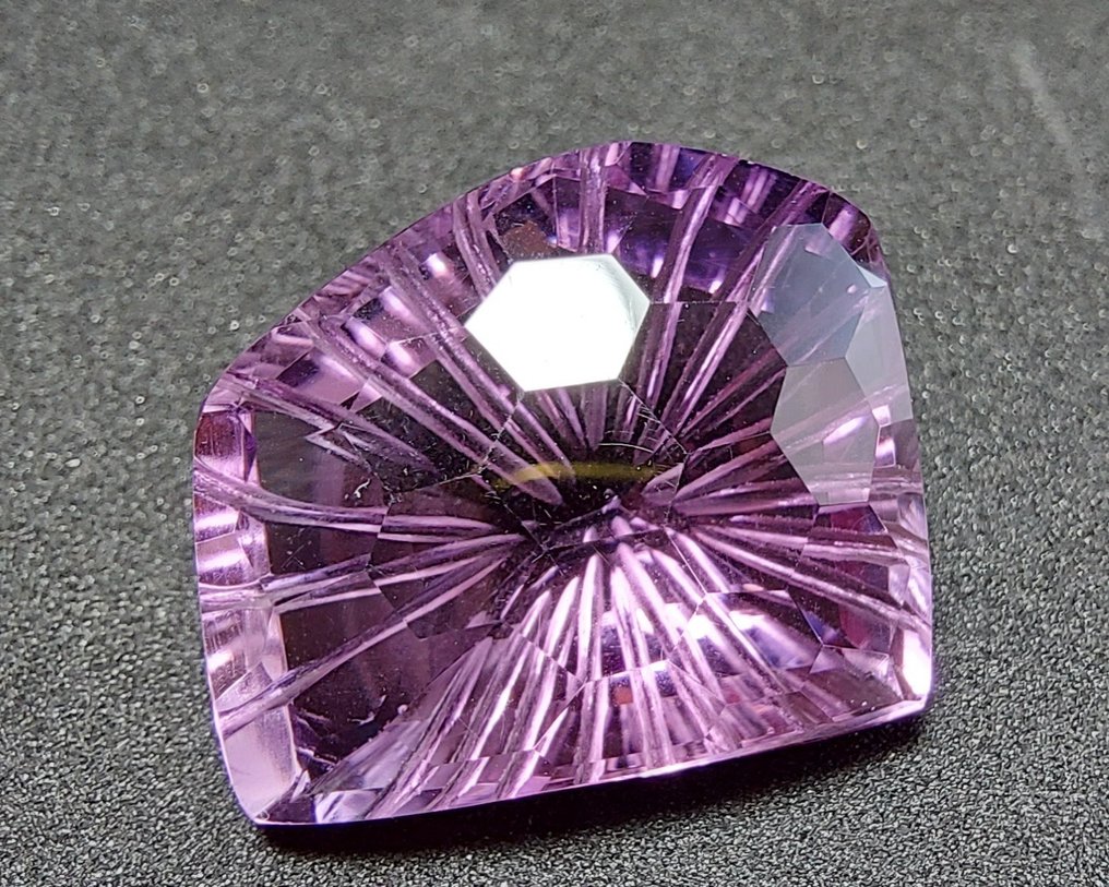 紫水晶  - 19.22 ct - 西班牙宝石学院（IGE） #3.1