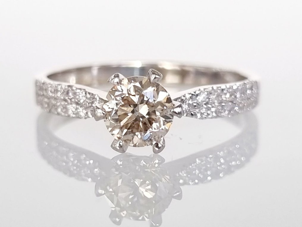 Engagement ring White gold -  1.02 tw. Diamond #1.1