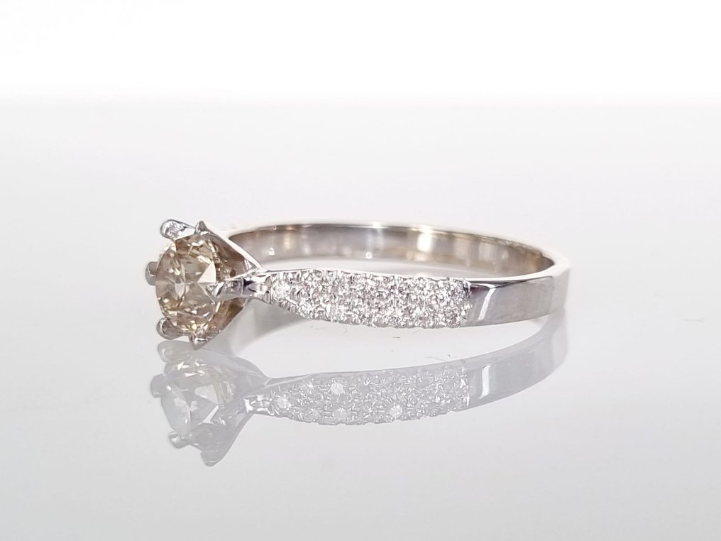 订婚戒指 白金 -  1.02ct. tw. 钻石 #2.2