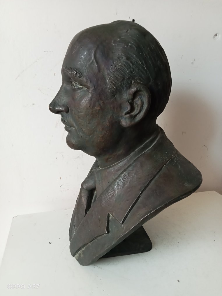 Büste, nobile uomo, firmato A. Giaretta e datato 1973 (Vicenza) - 47 cm - Bronze - 1973 #1.1