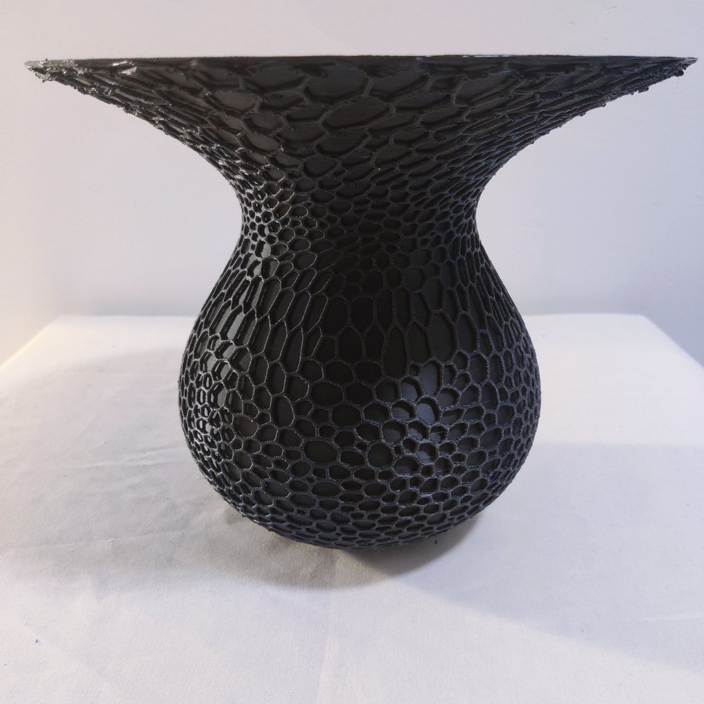 SSP Design - Stjepan Sasa Pejic - Vase -  Lorelei vase nr  - Silke biologisk nedbrytbart polylaktid #1.1