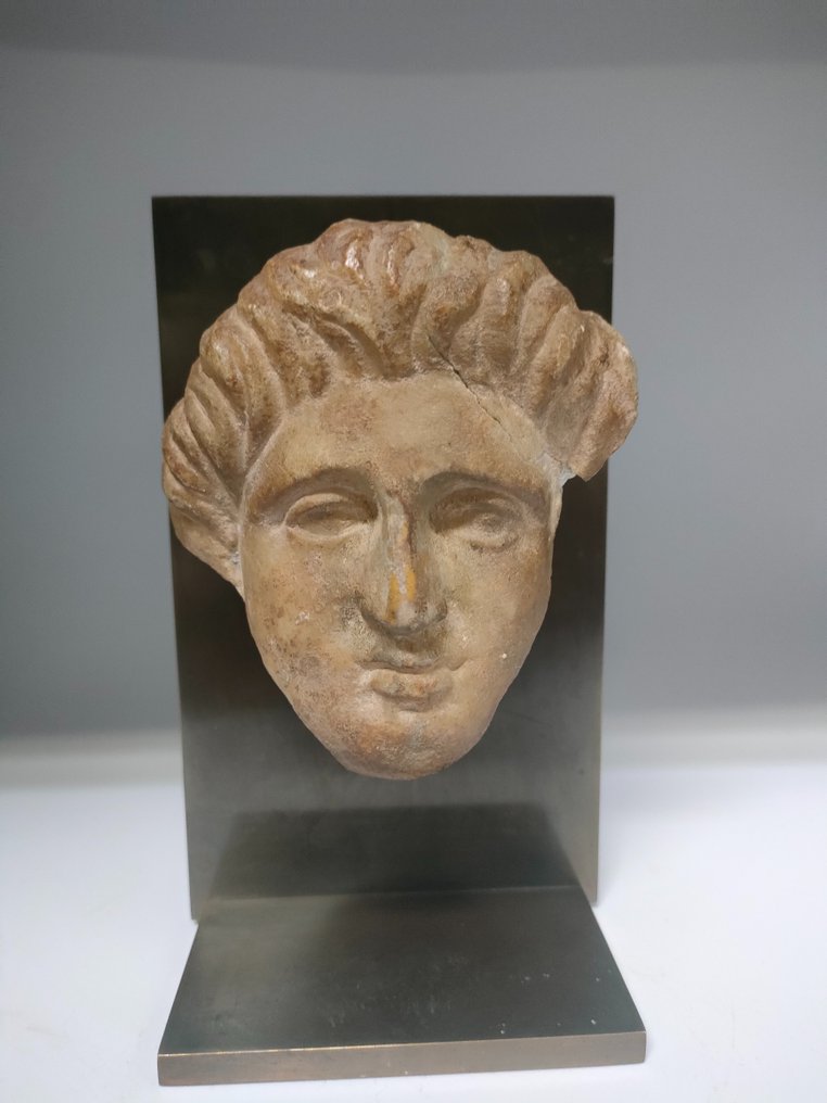 Ókori római Egy fiatal férfi márványfeje. 12 cm H. fej - 12 cm #2.1