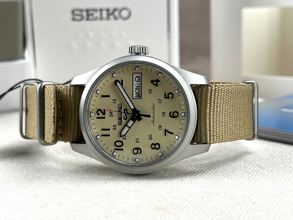 Seiko - Seiko 5 Automatic Day-Date - No Reserve Price - SRPJ83K1 - Unisex - 2020+ #3.2