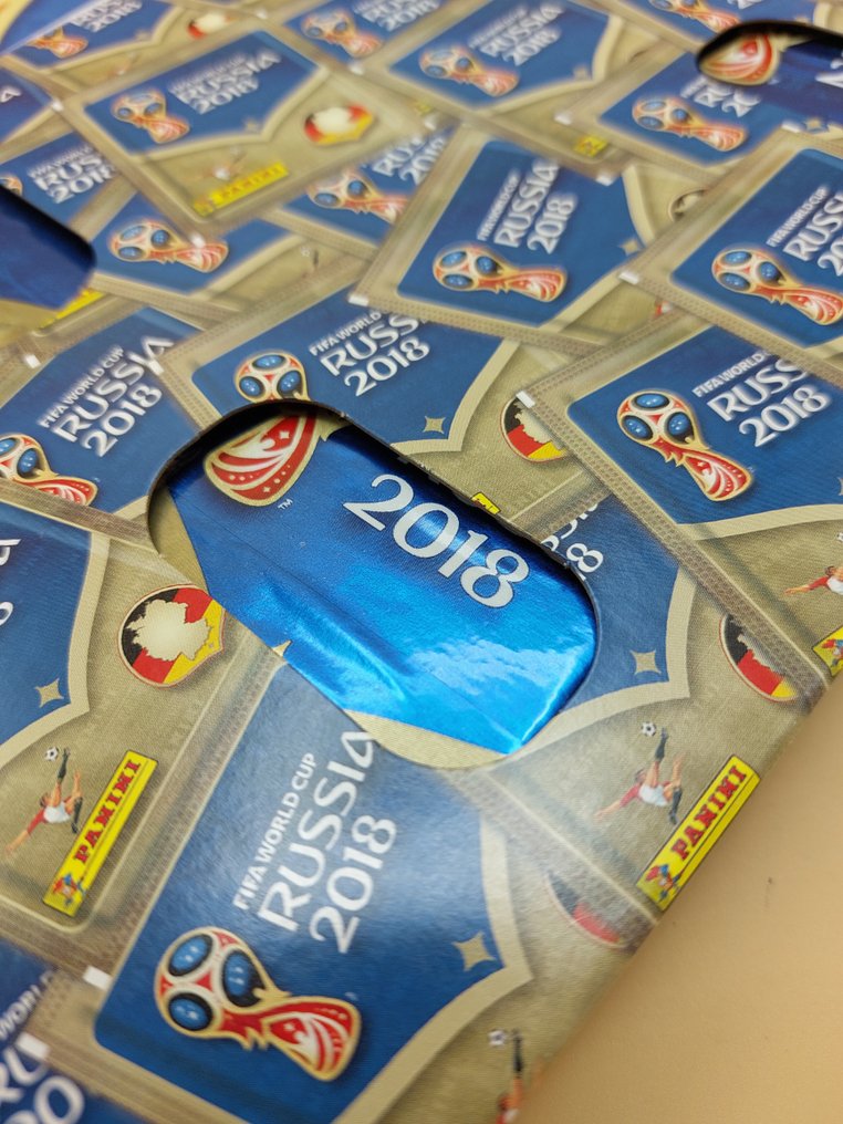 帕尼尼 Russia 2018 World Cup 莱昂内尔·梅西, 克里斯蒂亚诺·罗纳尔多 原版, Mega WM-Pack (Empty album + 100 packets) - FREE shipping! Sealed deck - 全新(M) #3.2
