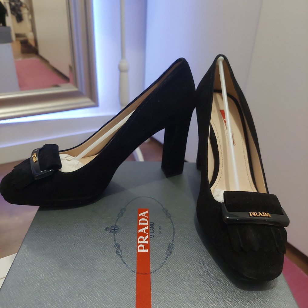 Prada - Heeled shoes - Size: Shoes / EU 40.5 #1.2