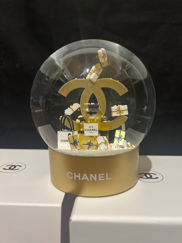 Chanel - Snow globe Snow Globe - China #1.1