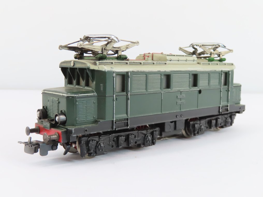 Märklin H0 - SET 800-3011.3 - Locomotiva elétrica (1) - E44 039 - DB #1.1