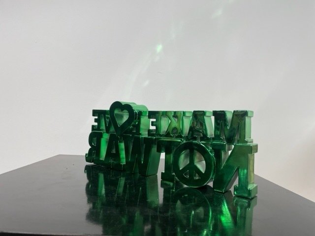 Van Apple - Make Love Not War #3.2