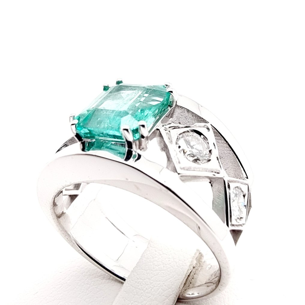 Anello Oro bianco Smeraldo - Diamante  #1.2