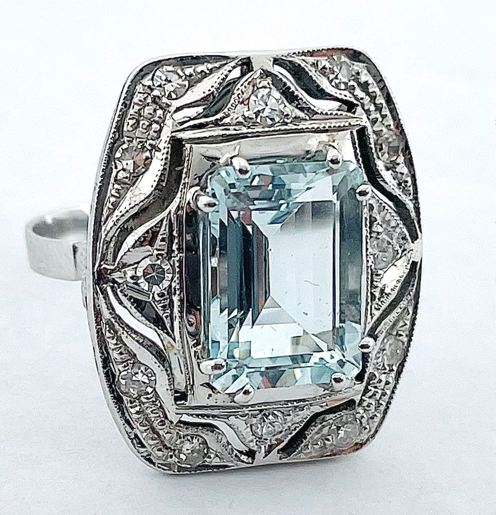 Ring - 18 kt. White gold Aquamarine - Diamond #1.3