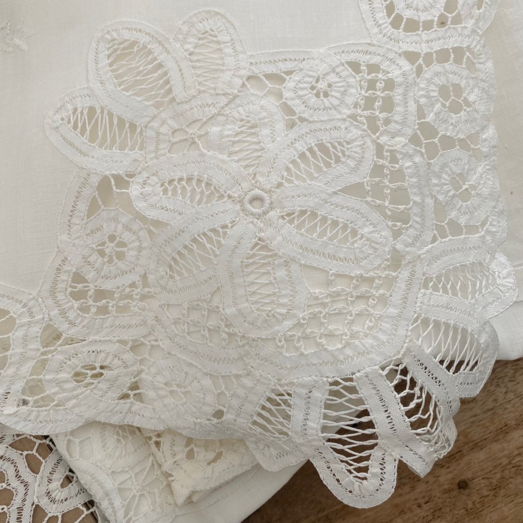 Double sheet in pure linen, hand embroidered Renaissance lace. Italy - Vintage - Bed sheet (3)  - 240 cm - 260 cm #2.1