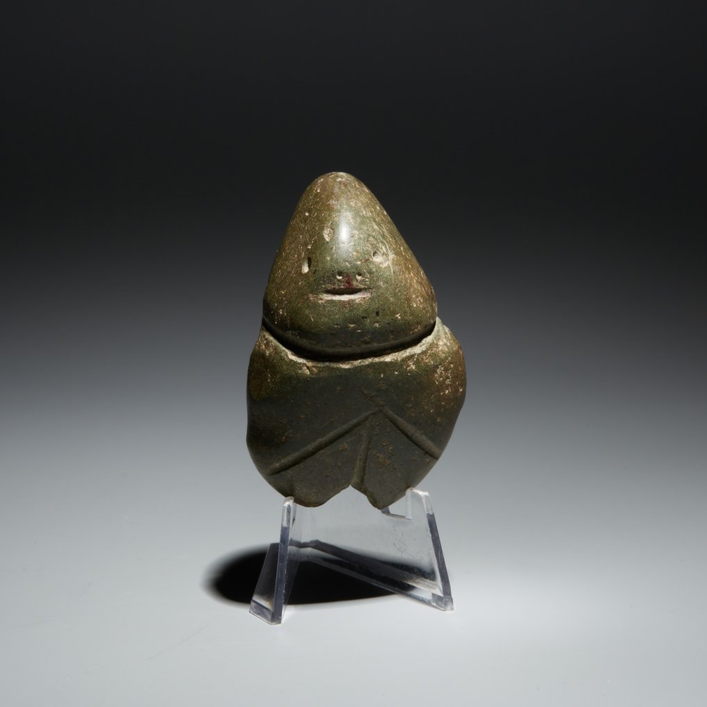 Mezcala, Estado de Guerrero, Meksyk Kamień Antropomorficzny idol. 300-100 p.n.e. Wysokość 7,1cm. Hiszpańska licencja importowa. #1.2