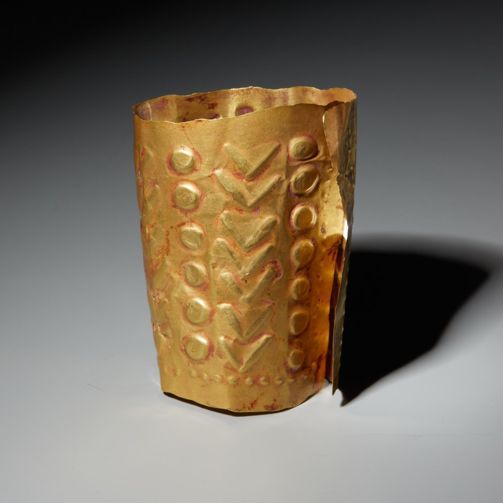Chancay kultur Guld Skål. 800-1000 e.Kr. 5,5 cm. Spansk importlicens. #2.1