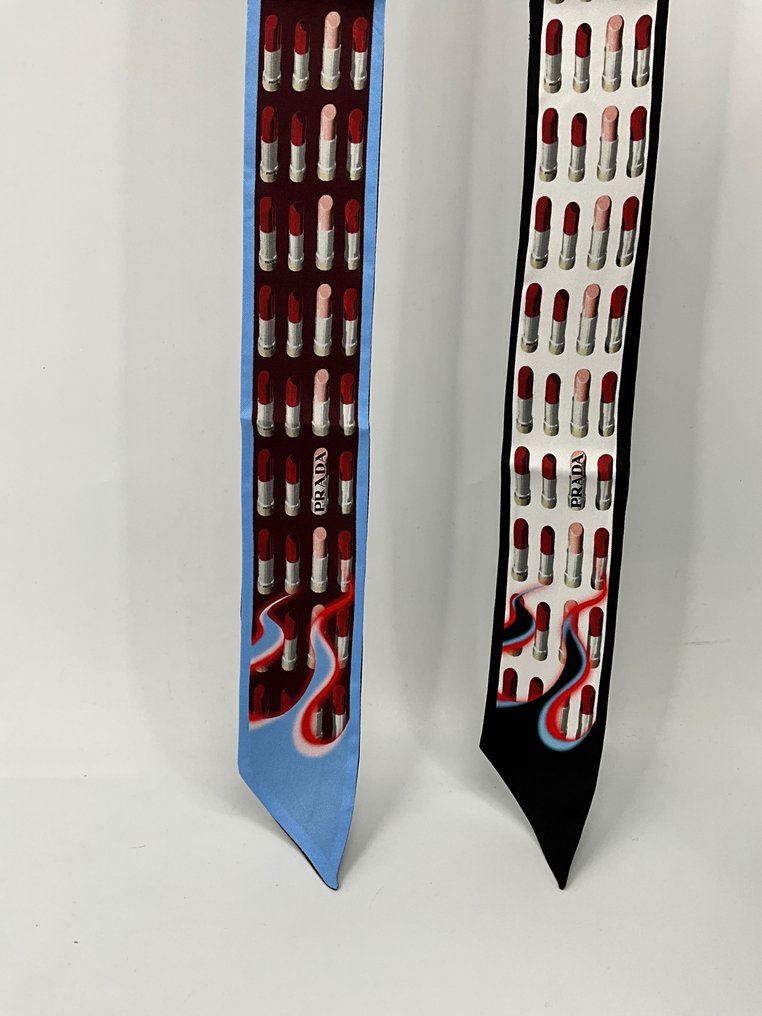 Prada - LOT de 2 TWILLYS PRADA  ,sans étiquette, - 圍巾 #1.0