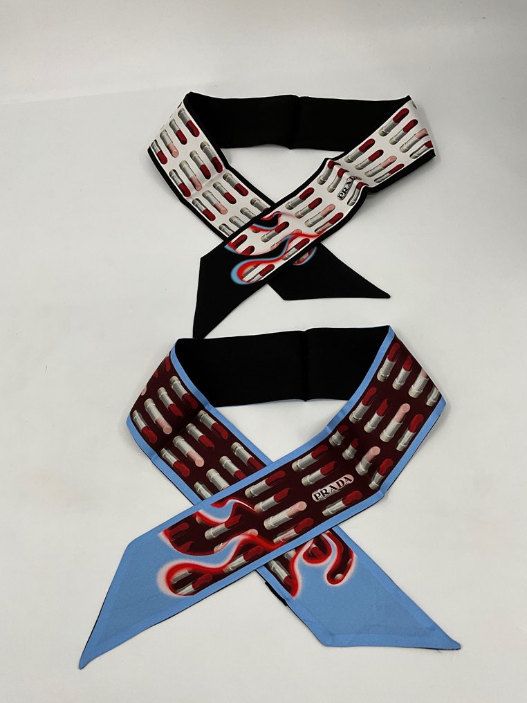 Prada - LOT de 2 TWILLYS PRADA  ,sans étiquette, - 圍巾 #4.3