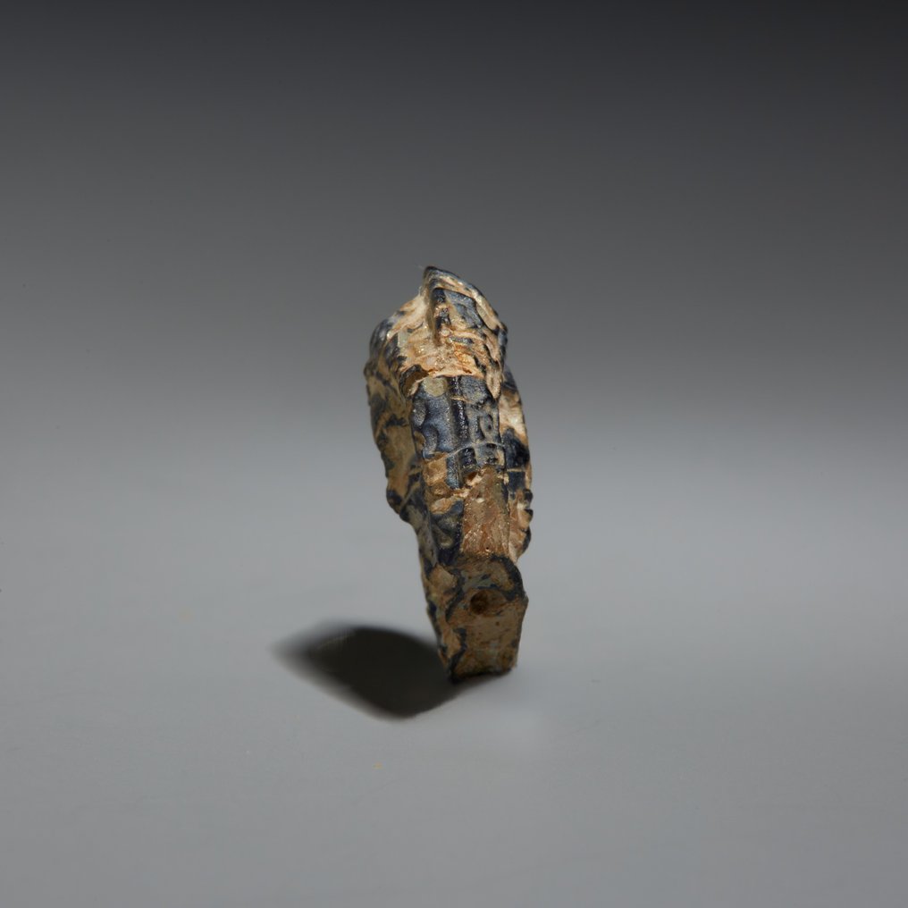 古罗马 玻璃 Janus 项链珠饰有美杜莎的形象。公元一至三世纪。 1.6 厘米高。 #2.1