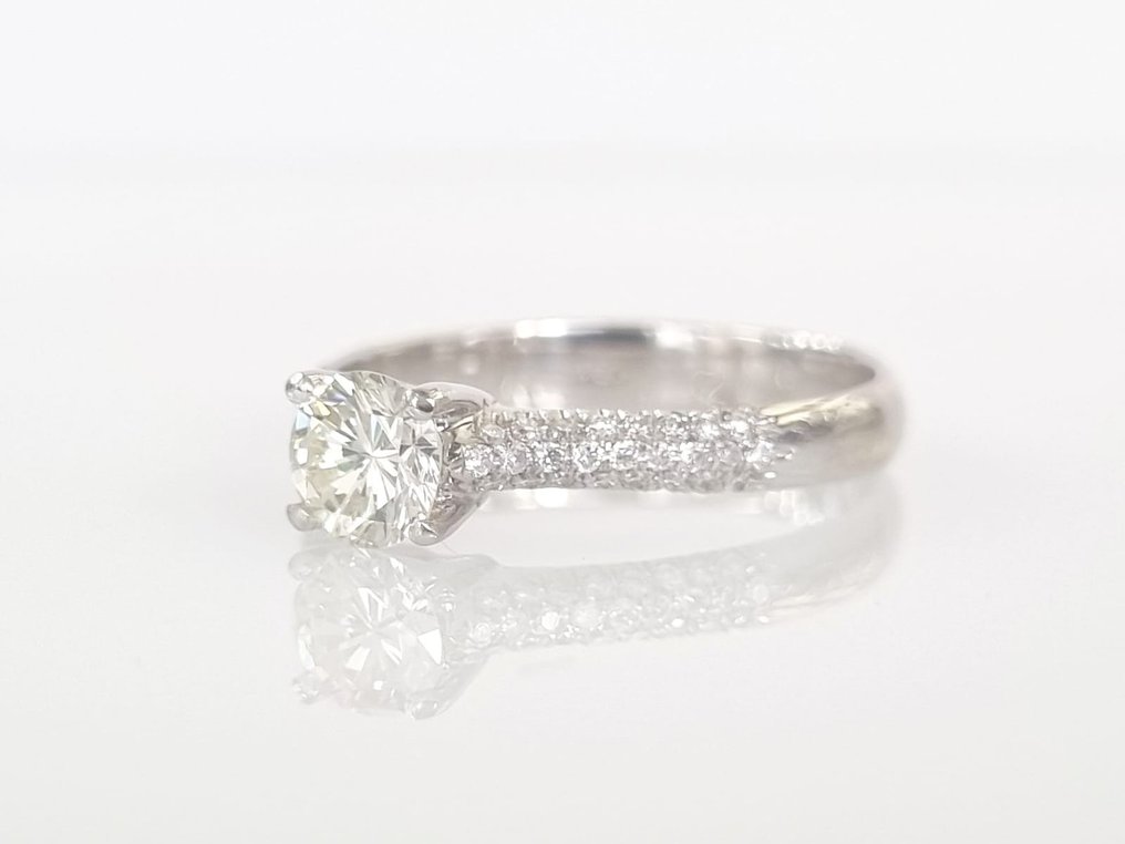 订婚戒指 白金 钻石 #3.1
