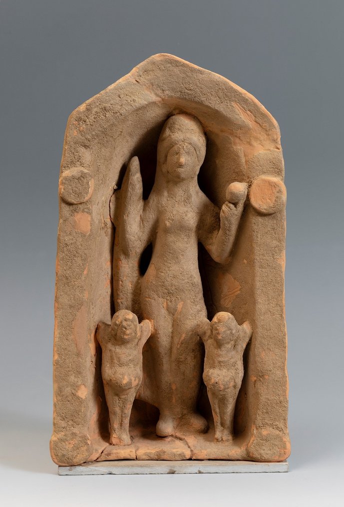 Ancient Greek Terracotta Nice stele of goddess of love Aphrodite - Venus with two Eros - Cupid. 27 cm H. Spanish Export #1.1