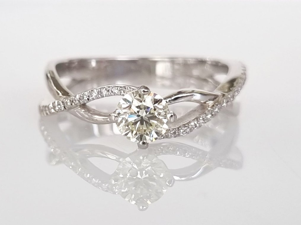 Förlovningsring Vittguld Diamant #3.3