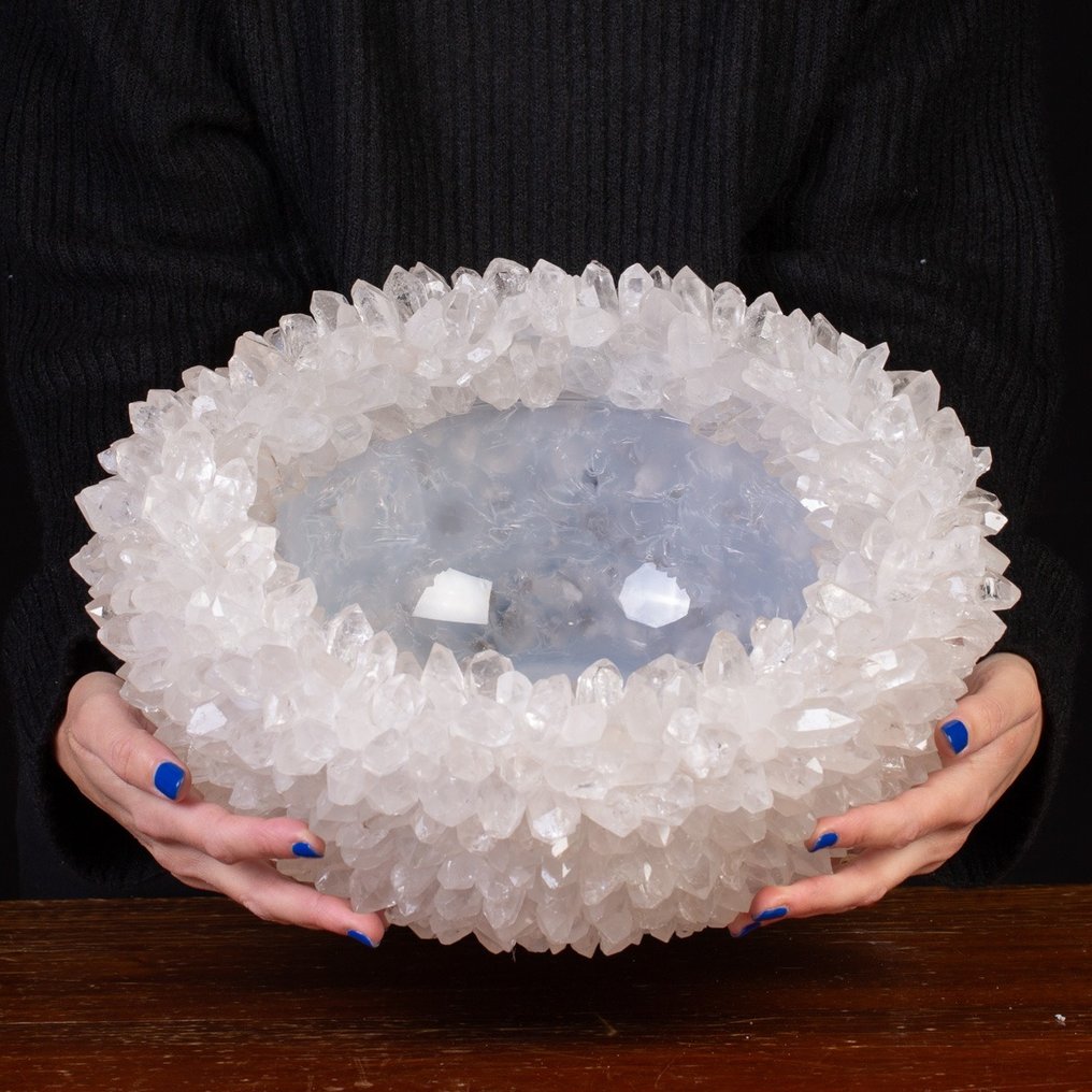 Quartz Crystal Bowl Elegance of crystals. - Height: 370 mm - Width: 370 mm- 10.4 kg #1.1