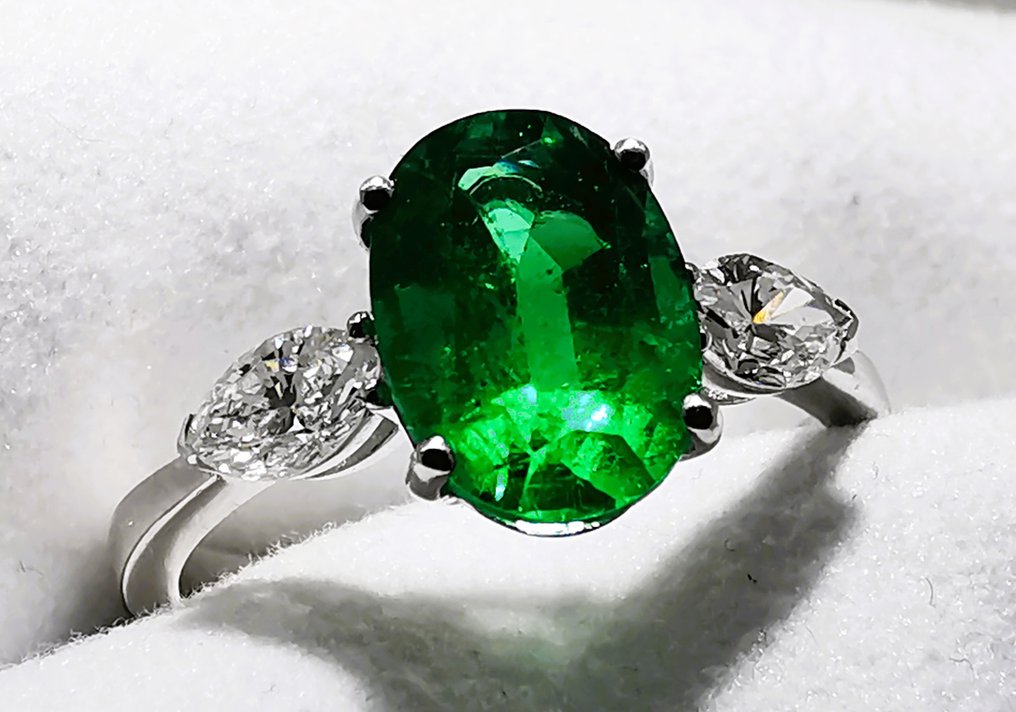 Ring Vittguld Smaragd - Diamant #2.1