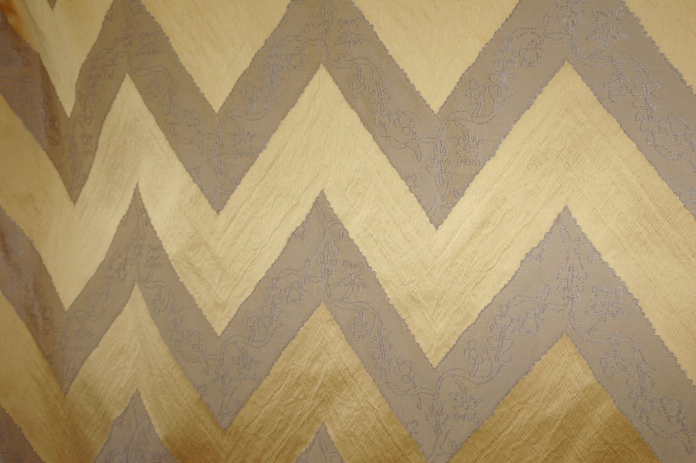 San Leucio 1789 - Lozenge Jacquard Fabric col. arany és levendula - Textil  - 400 cm - 140 cm #2.2